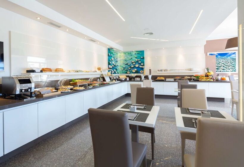 هتل Best Western Plus Tigullio Royal