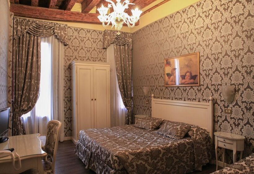 Fotos del hotel Bridge:  6