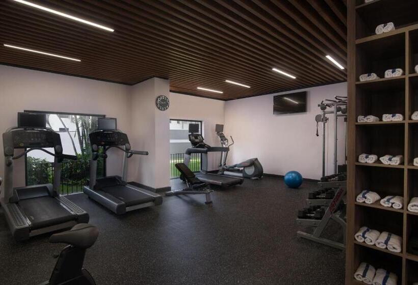 Courtyard By Marriott Santo Domingo