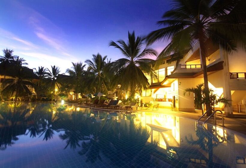 هتل First Bungalow Beach Resort