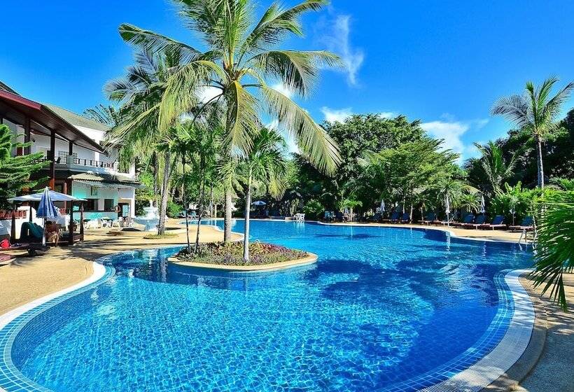 هتل First Bungalow Beach Resort