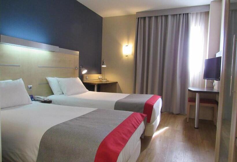 هتل Holiday Inn Express Madrid Alcorcón, An Ihg