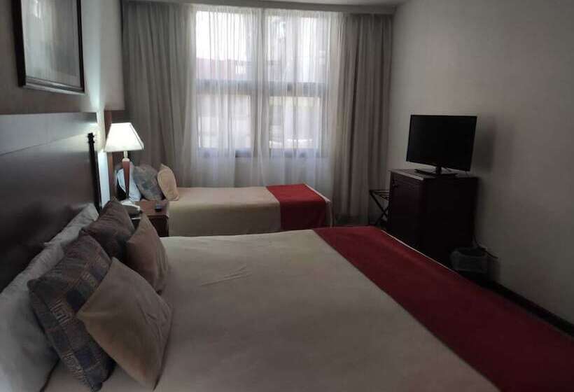 Fotos del hotel Reconquista Garden:  5