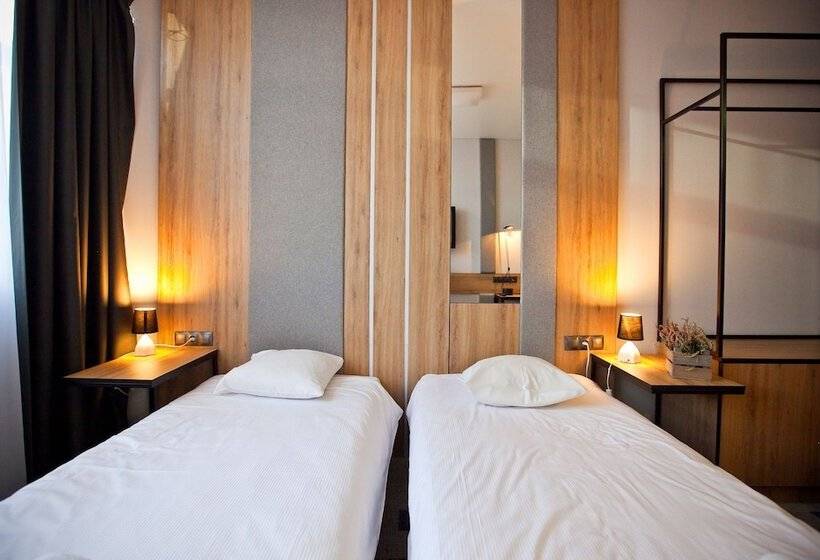 Fotos del hotel Interhouse:  3