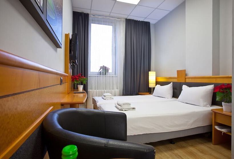 Fotos del hotel Interhouse:  2