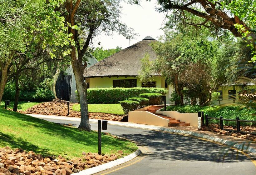 هتل Kwa Maritane Bush Lodge
