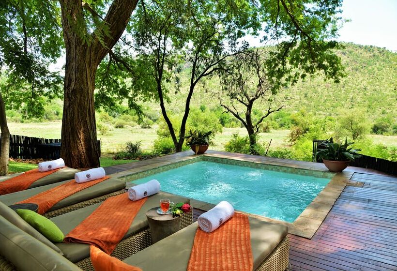 هتل Kwa Maritane Bush Lodge