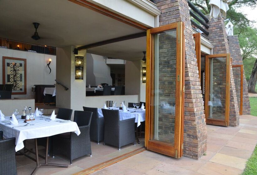 هتل Kwa Maritane Bush Lodge