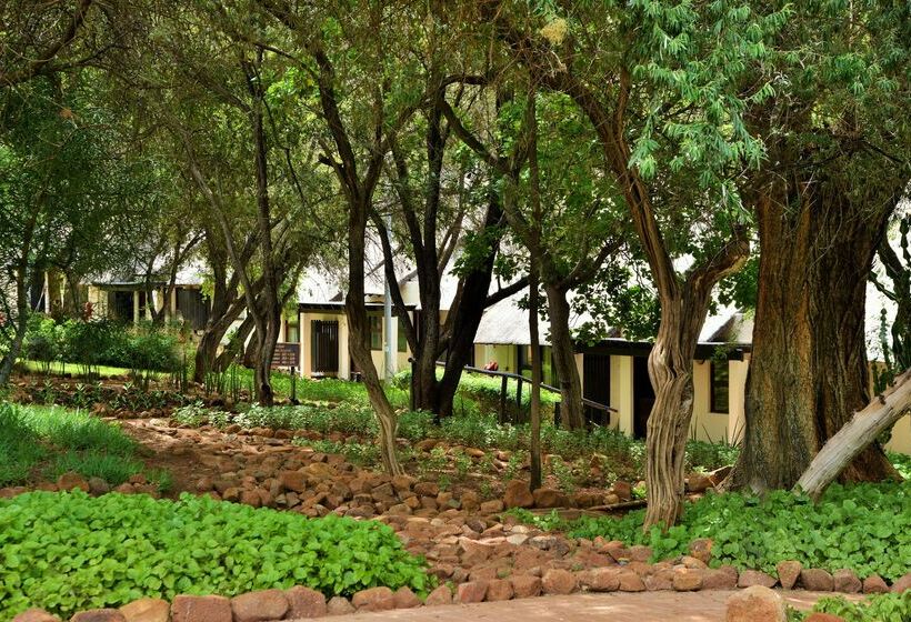 هتل Kwa Maritane Bush Lodge