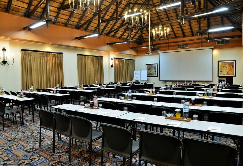 هتل Kwa Maritane Bush Lodge