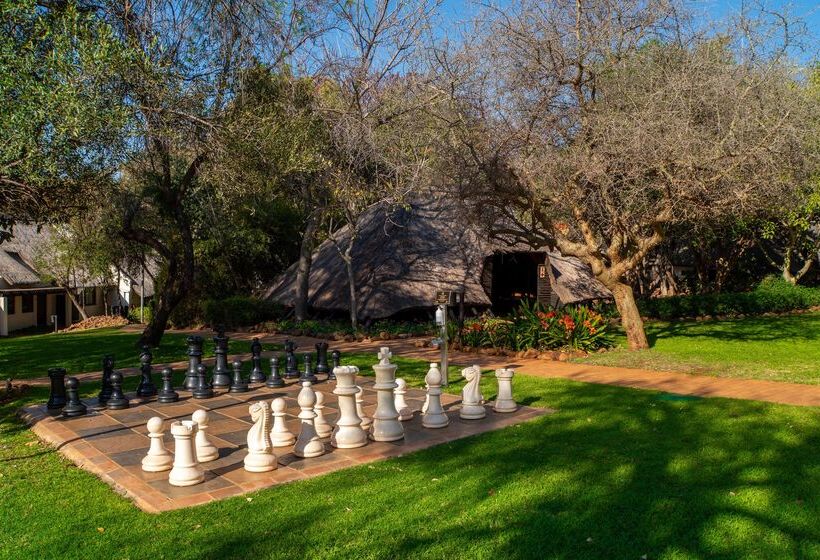 هتل Kwa Maritane Bush Lodge