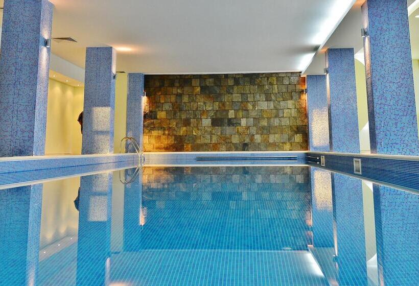 هتل Marvel All Inclusive   Fully Renovated Free Beach Access