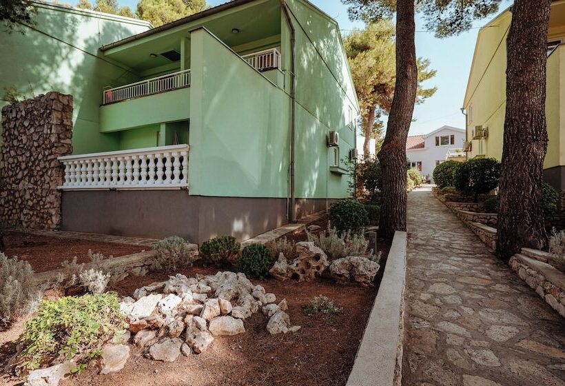 فندق Matilde Beach Resort