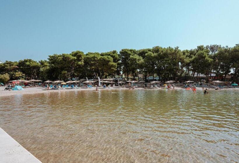 فندق Matilde Beach Resort