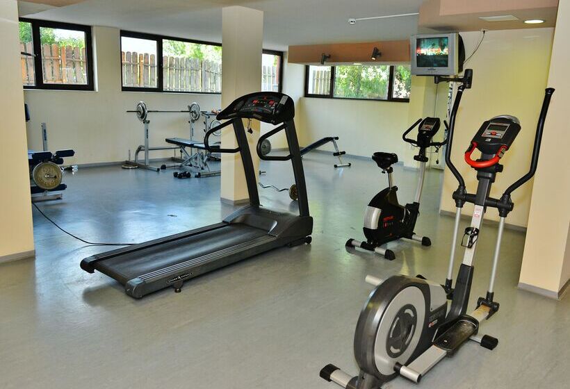 هتل Nobel Ultra All Inclusive   Free Beach Access