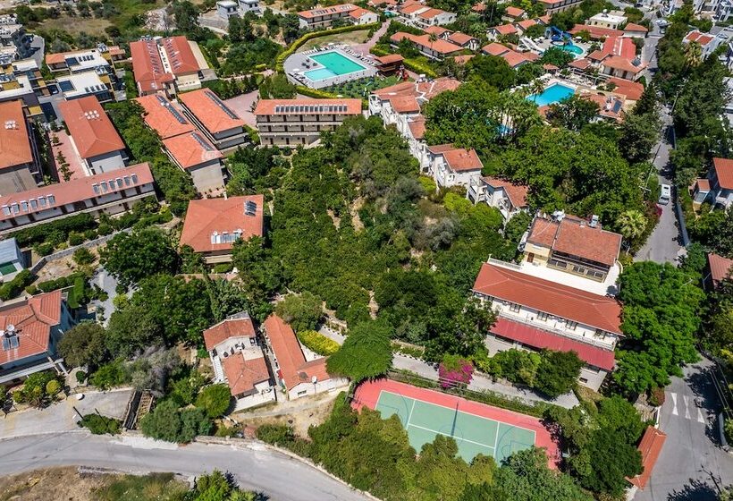 Fotos del hotel Riverside Garden Resort:  2