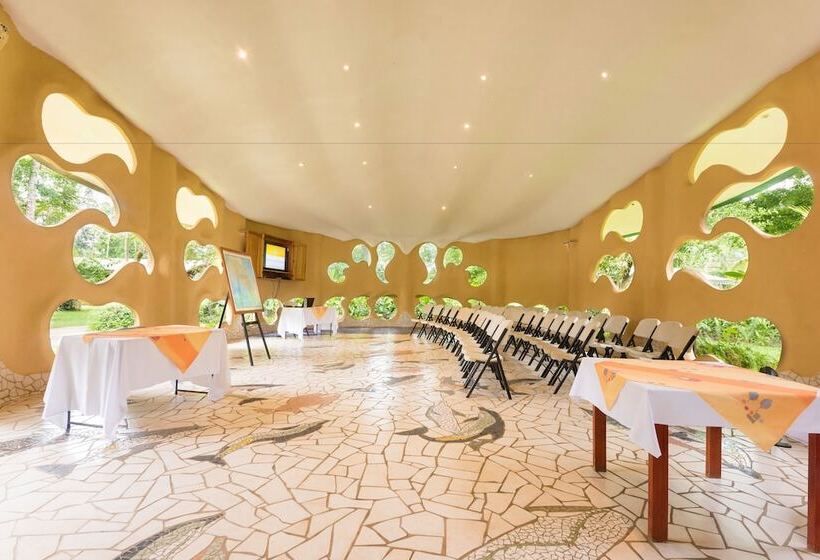 هتل روستایی Laguna Lodge Tortuguero