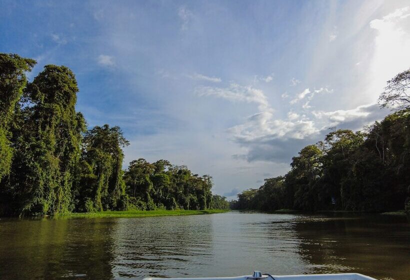 هتل روستایی Laguna Lodge Tortuguero