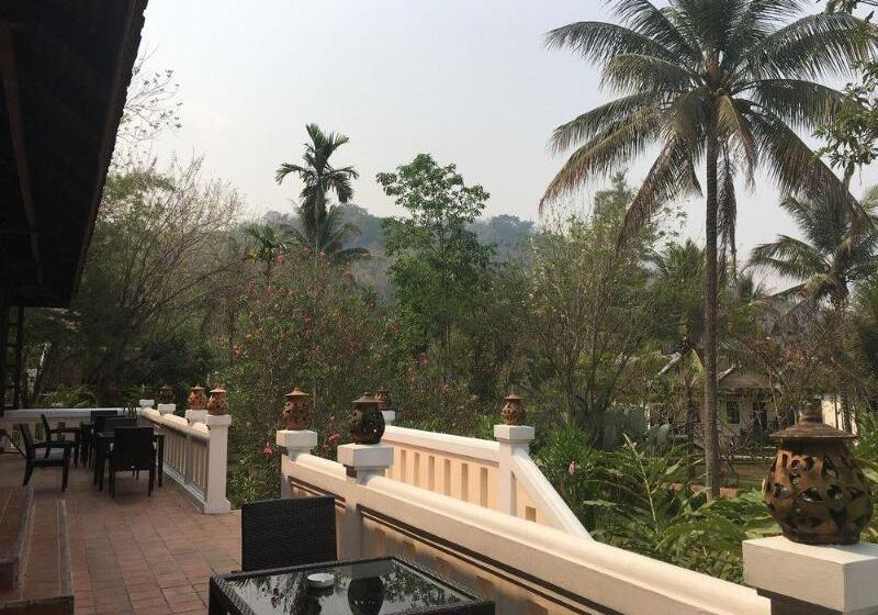 هتل Santi Resort & Spa