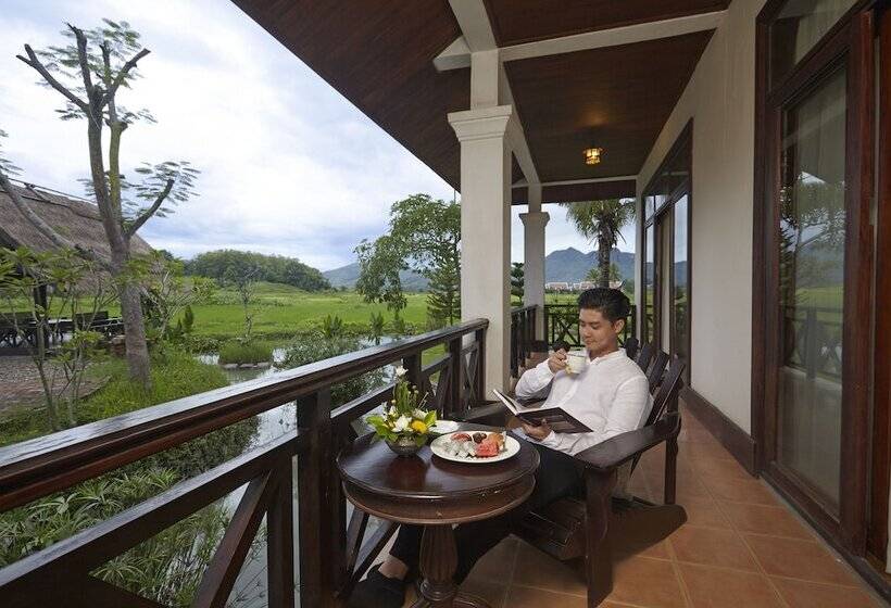 هتل Santi Resort & Spa