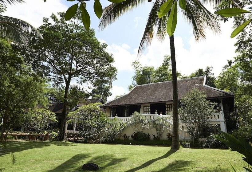 هتل Santi Resort & Spa