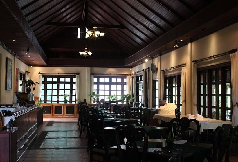 هتل Santi Resort & Spa