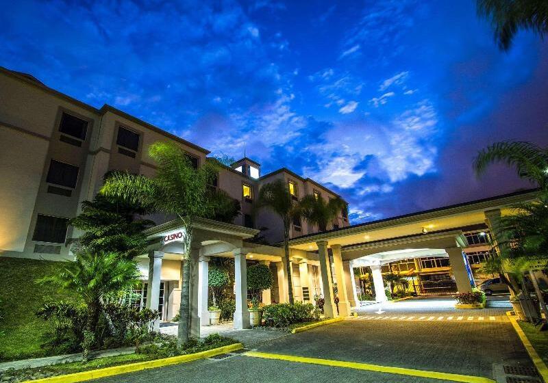هتل Sleep Inn Paseo Las Damas
