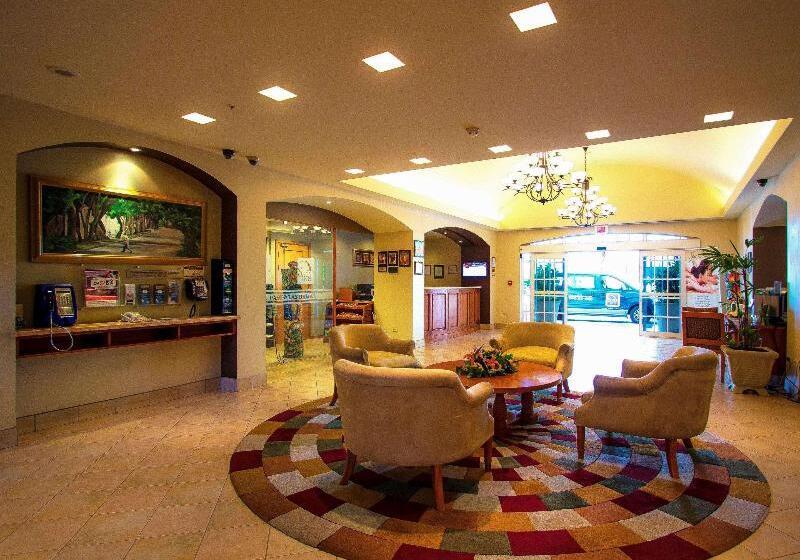 هتل Sleep Inn Paseo Las Damas