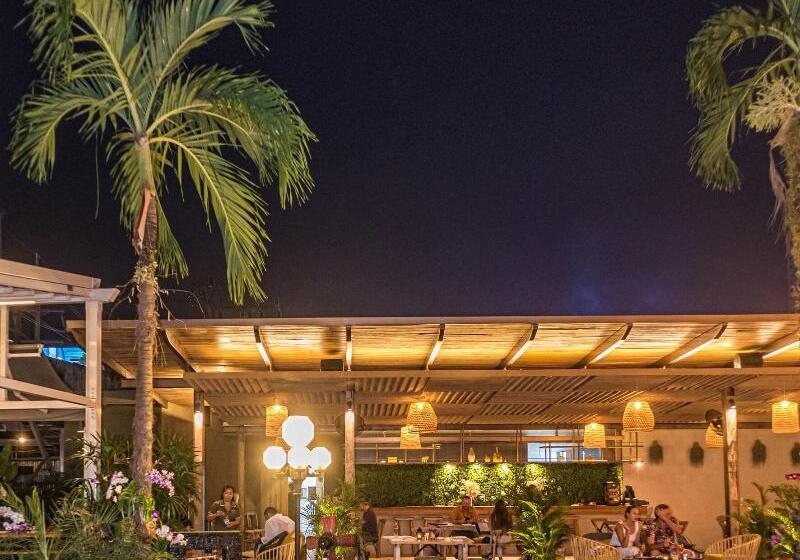 هتل Lokal Phuket
