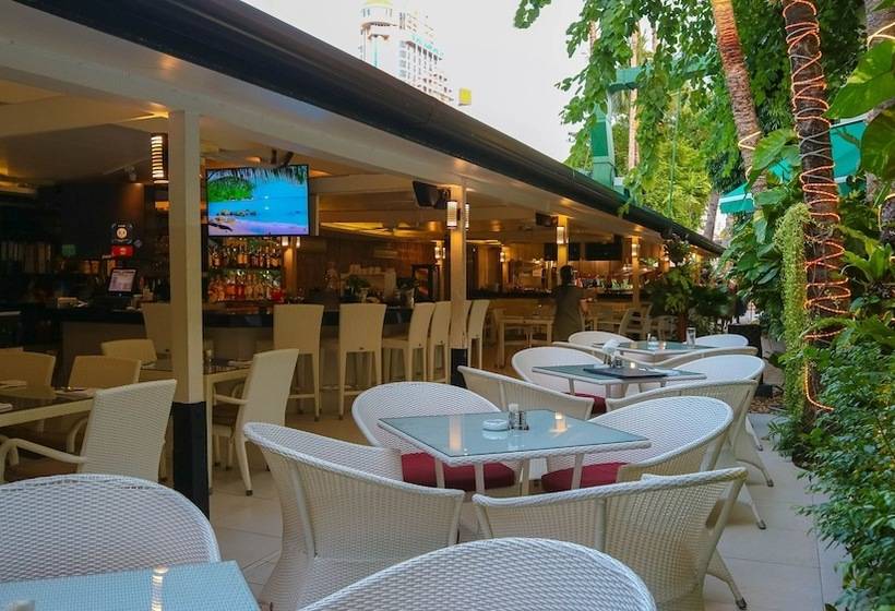هتل Lokal Phuket