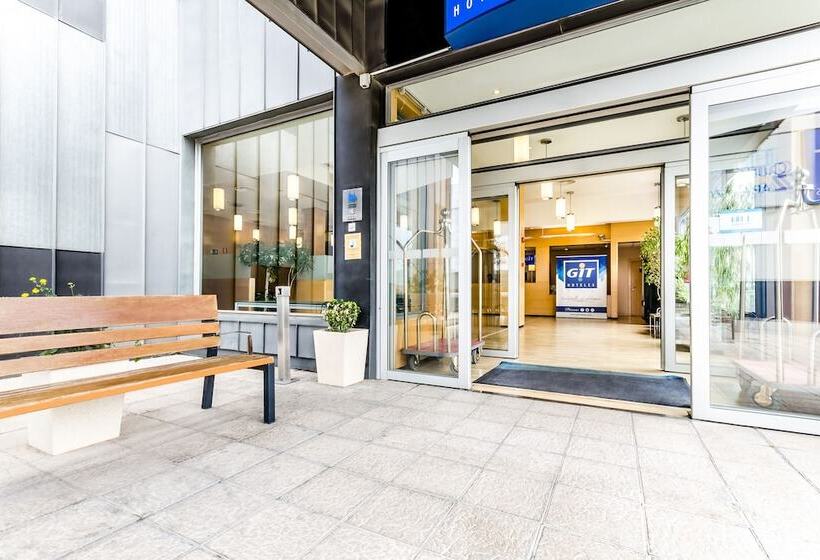 هتل Yit Ciudad De Zaragoza