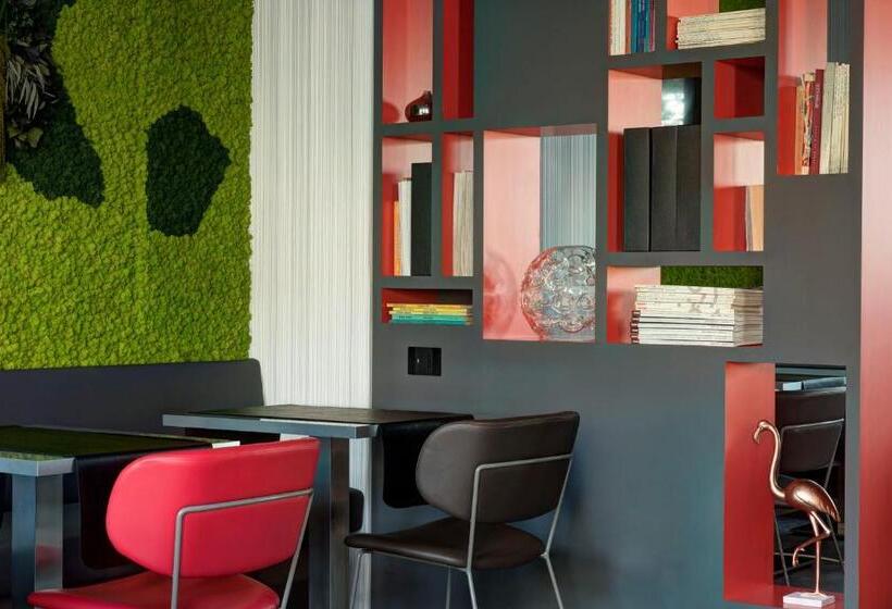 Fotos del hotel Iq  Milano:  15