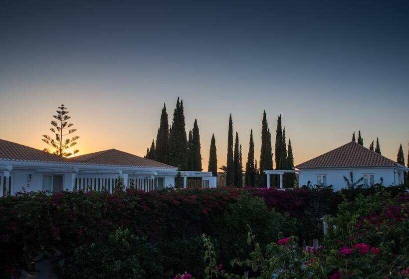 استراحتگاه Octant Vila Monte