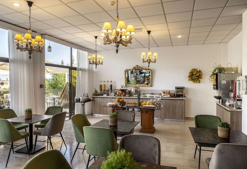 Stephanos Hotel Apartments