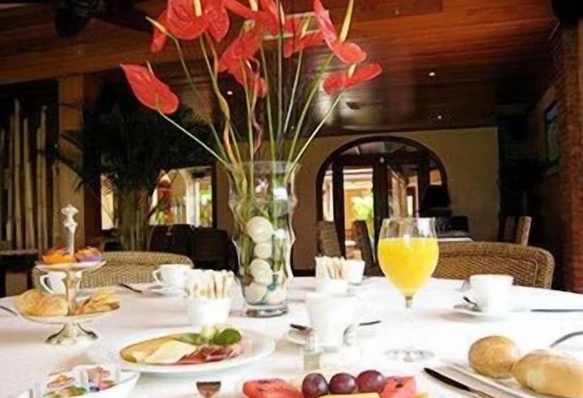 Fotos del hotel The Golf Suites:  2