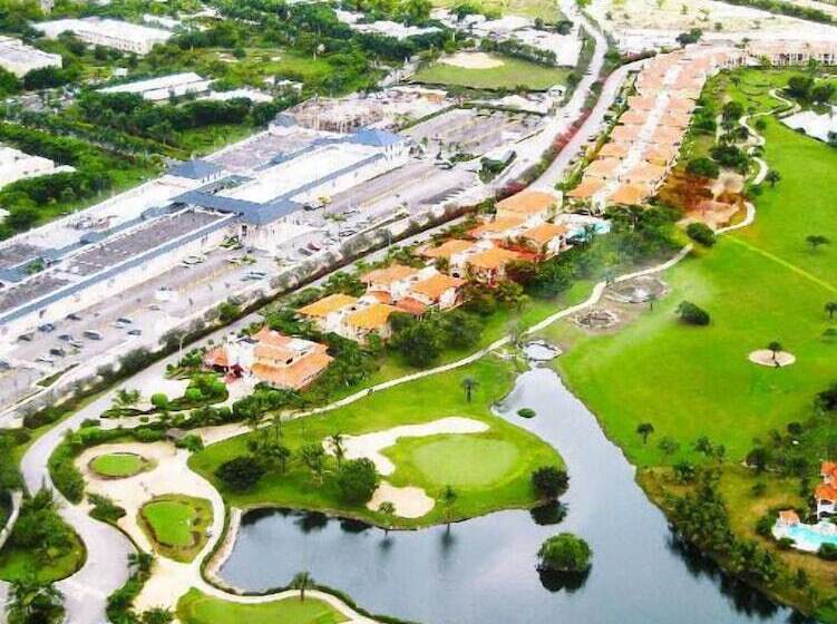 Fotos del hotel The Golf Suites:  6