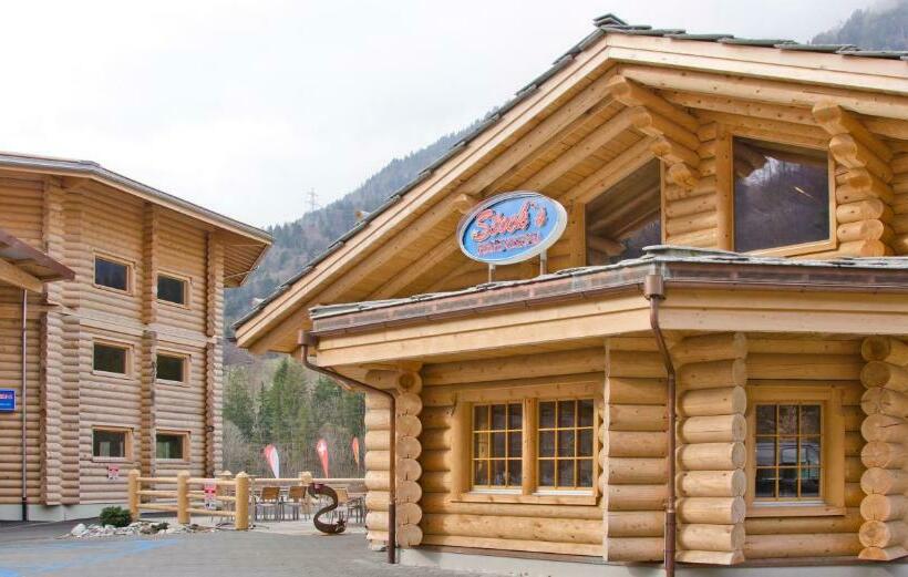 호스텔 Loft Inn