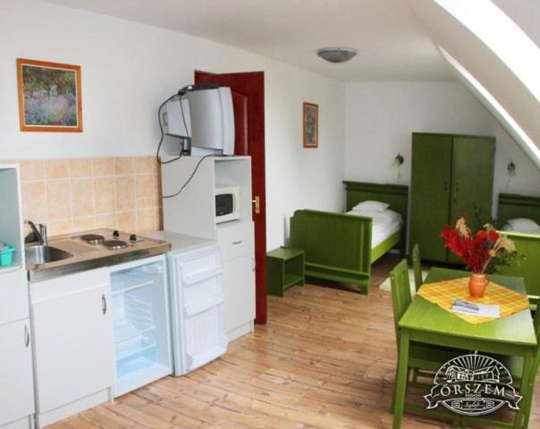 فندق صغير őrszem Fogadó