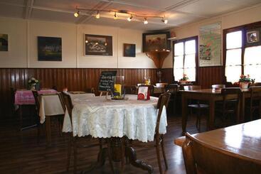 B&b Café De La Poste
