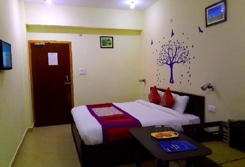 مبيت وإفطار Avlokan  Near Kainchi Dham Mandir