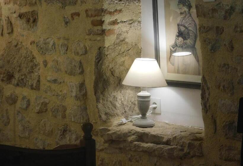 مبيت وإفطار Chambre D'hôtes Les 3 Cochons D'olt