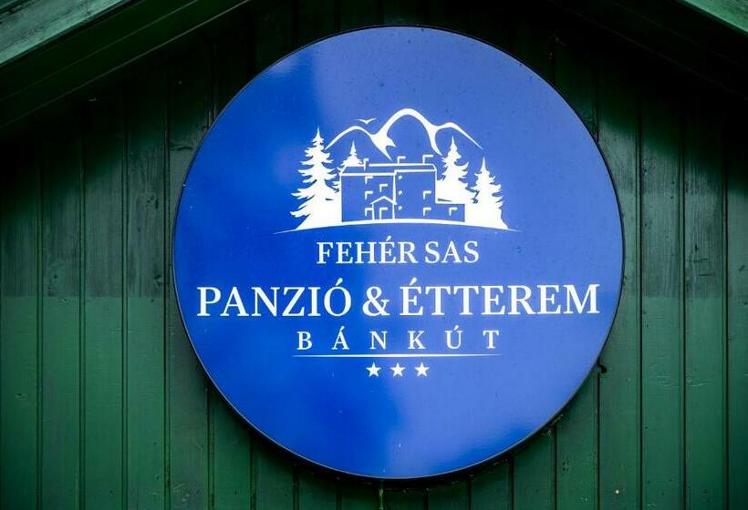 ベッドアンドブレックファースト Fehér Sas Panzió