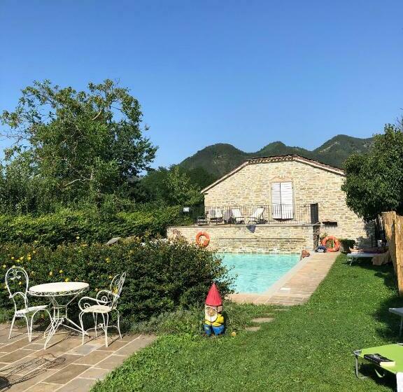 住宿加早餐  La Locanda Della Campanara