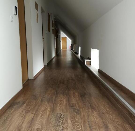 مبيت وإفطار Levanda Panzió