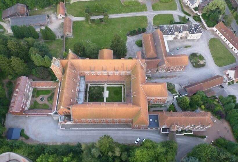 Отель Abbaye De Belval