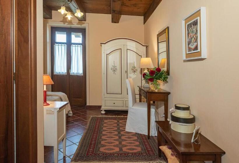 ホテル Agriturismo Sarmore