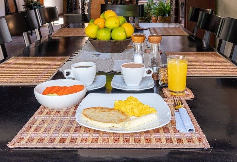 هتل Ayenda Boutique Macaregua Girón