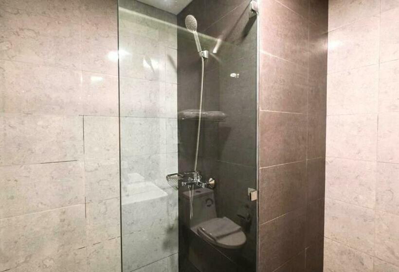 فندق Vasaka  Makassar  Managed By Dafam