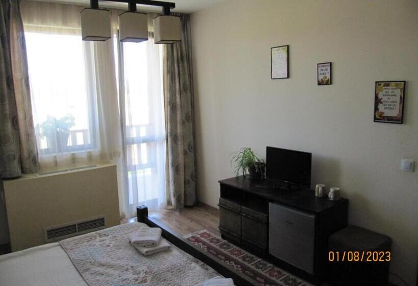 פנסיון Guest House Belchin View