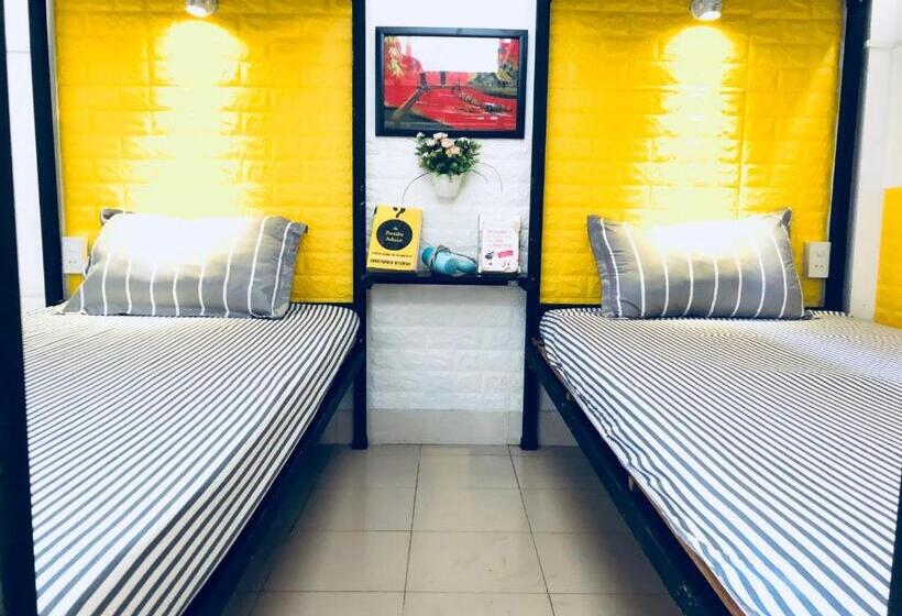 Friendly House Hostel